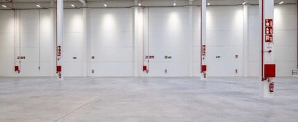 Industriel/Logistique dans L'Hospitalet de Llobregat, Barcelona à louer Photo intérieure– Image 1 sur 4