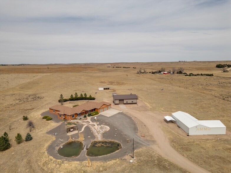 33652 River Rd, Benkelman, NE à vendre - Photo principale – Image 1 sur 80