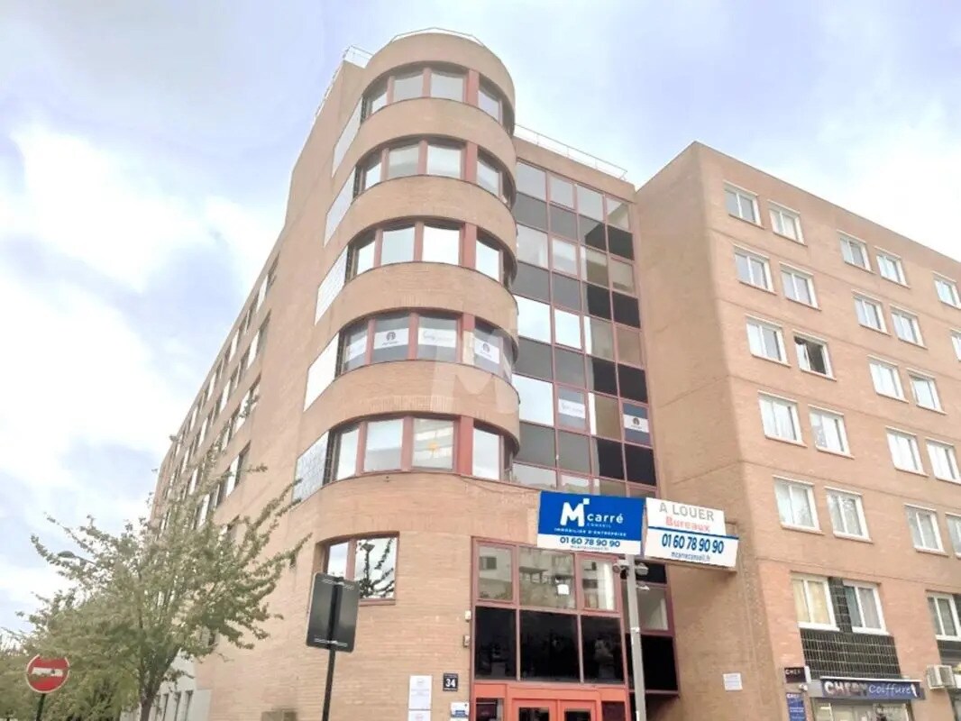 Bureau dans Évry-Courcouronnes à vendre Photo de l’immeuble– Image 1 sur 13