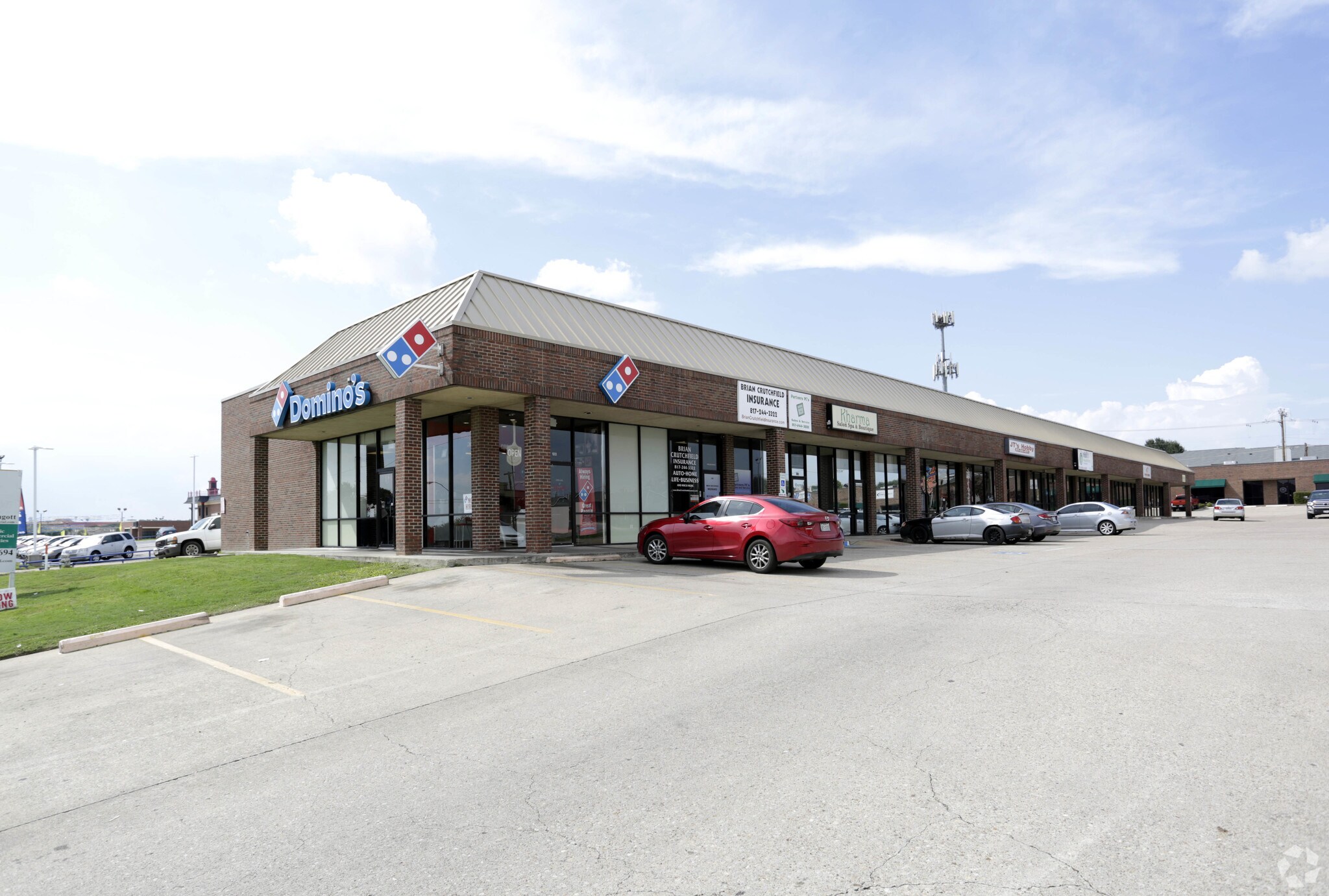 8808 Camp Bowie Blvd W, Fort Worth, TX à louer Photo principale– Image 1 sur 18