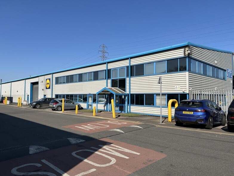 Shaw St, West Bromwich à louer - Photo de l’immeuble – Image 1 sur 4