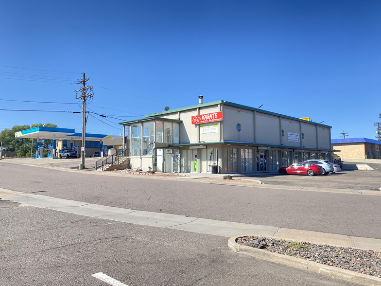 3415-3425 S Oleander Ct, Denver, CO à louer - Photo de l’immeuble – Image 1 sur 10