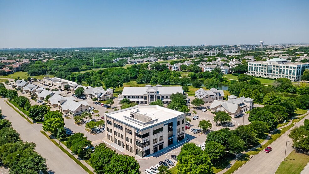 5060 Tennyson Pky, Plano, TX à vendre - Photo de l’immeuble – Image 2 sur 7