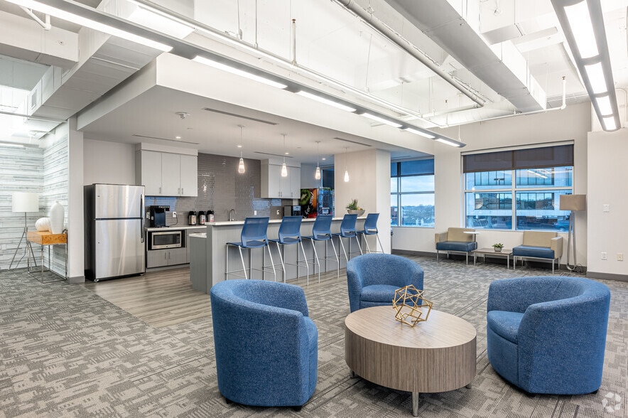 8201 Preston Rd, Dallas, TX à louer - Photo intérieure – Image 3 sur 21