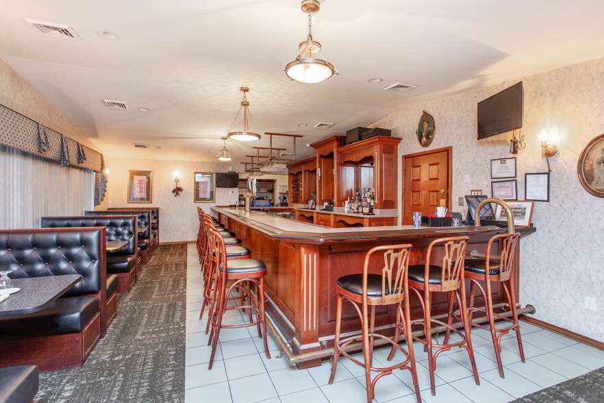 126 Mariaville Rd, Schenectady, NY à vendre - Photo intérieure – Image 1 sur 39