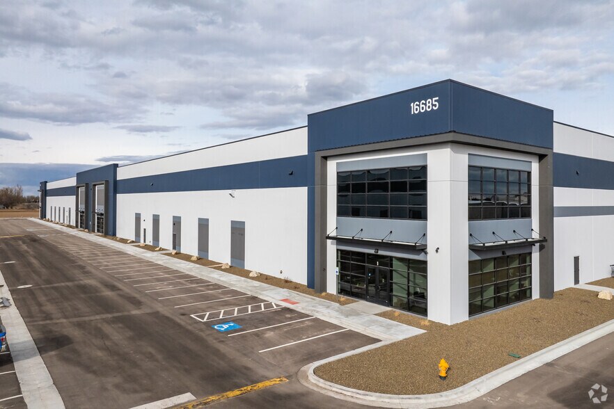 16685 Madison Rd, Nampa, ID à louer - Photo de l’immeuble – Image 2 sur 9