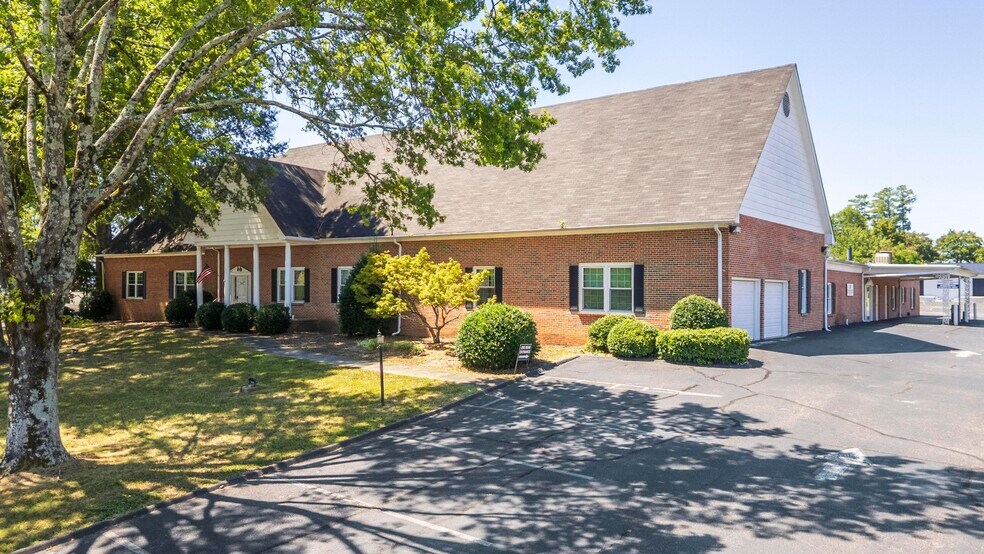 2415 N Ocoee St, Cleveland, TN à vendre - Photo de l’immeuble – Image 2 sur 31