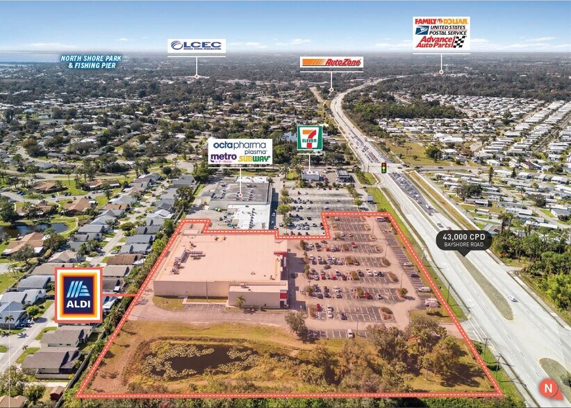 5690 Bayshore Rd, North Fort Myers, FL à vendre - Photo de l’immeuble – Image 3 sur 4