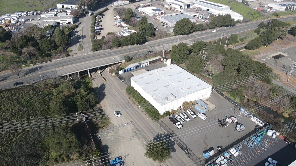 251 W Channel Rd, Benicia, CA à louer - Aérien – Image 2 sur 10