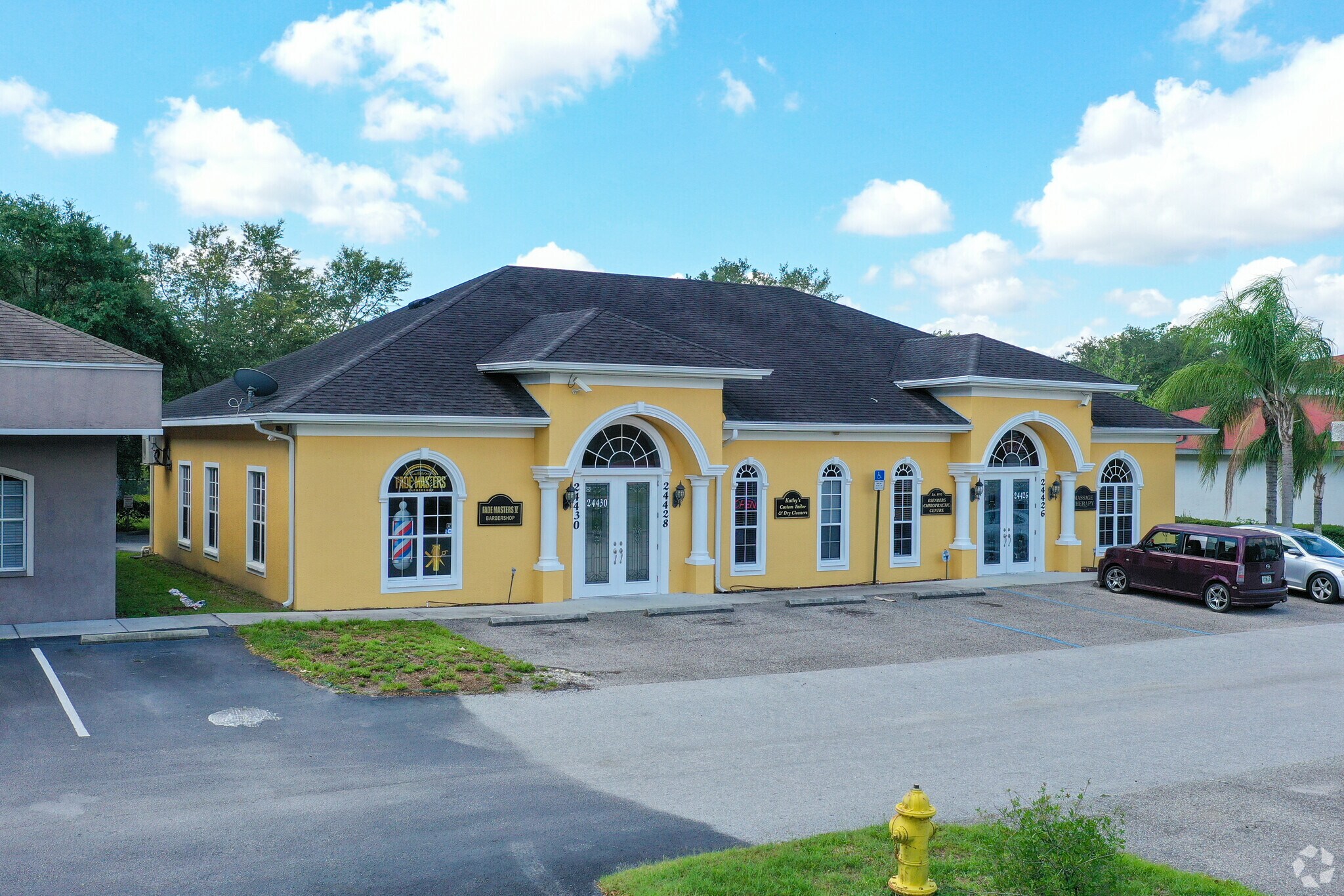 24426 State Rd 54, Lutz, FL à louer Photo de l’immeuble– Image 1 sur 4
