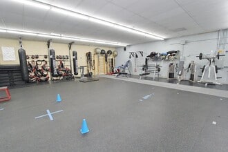 6980-6990 W Overland Rd, Boise, ID à louer Photo intérieure– Image 1 sur 22