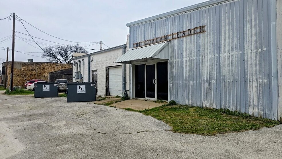 620 Oak St, Graham, TX à vendre - Photo de l’immeuble – Image 3 sur 20