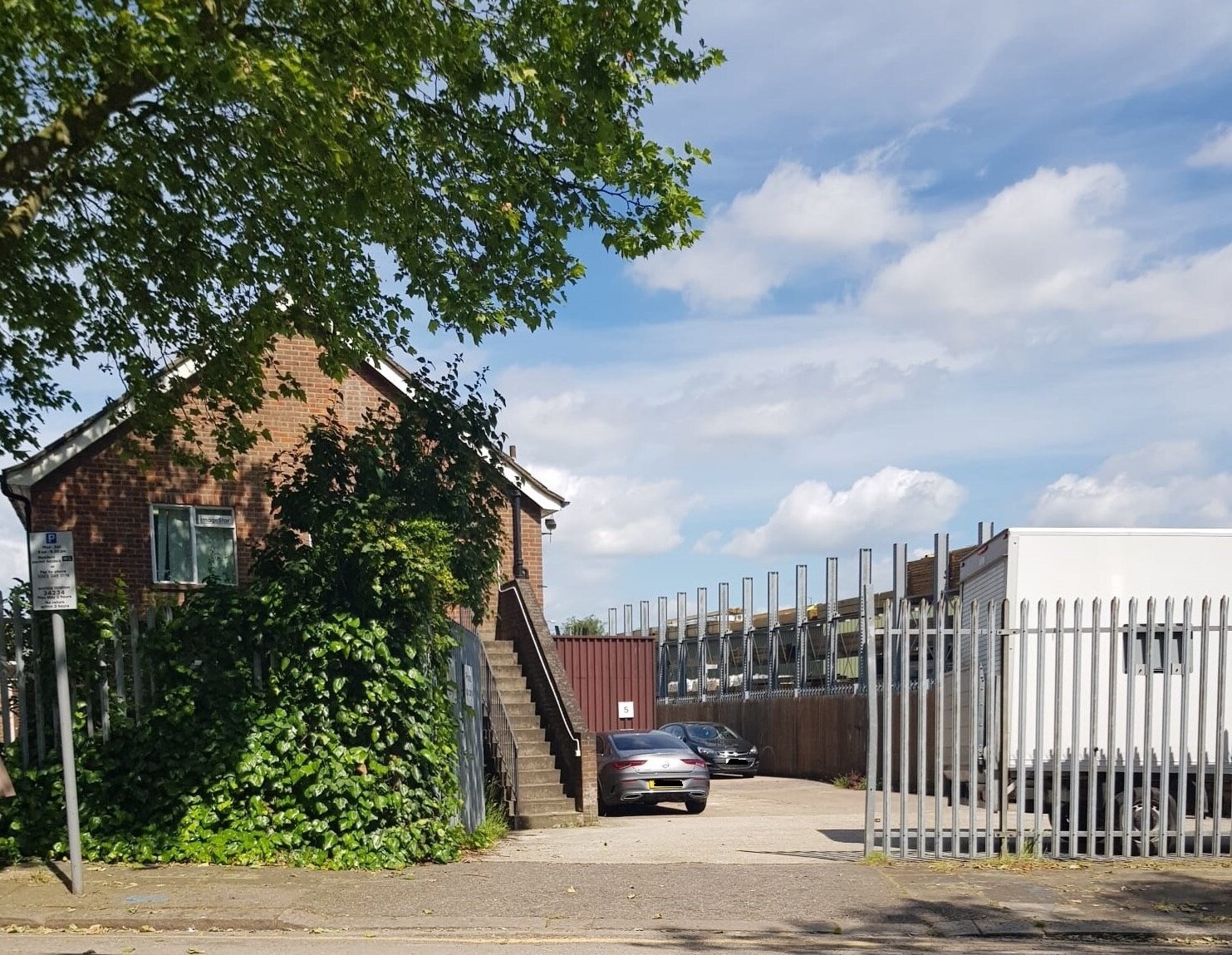 31 ImageStor House Bridge Road Palace Gates Rd, Londres à louer Photo principale– Image 1 sur 24