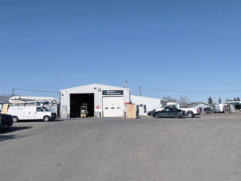 10720 209th St, Edmonton, AB à vendre - Photo de l’immeuble – Image 2 sur 9