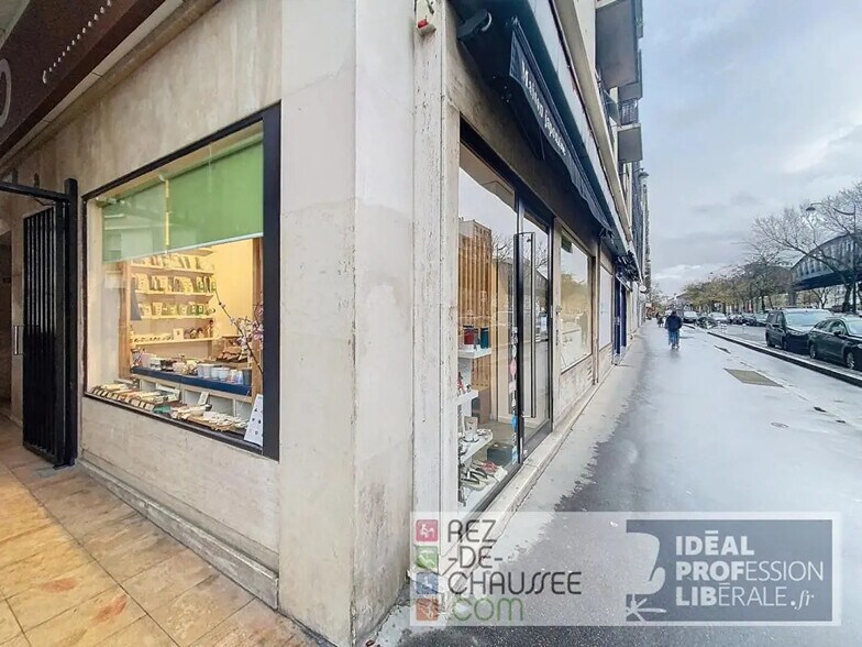 Local commercial dans Paris à vendre - Photo de l’immeuble – Image 2 sur 6