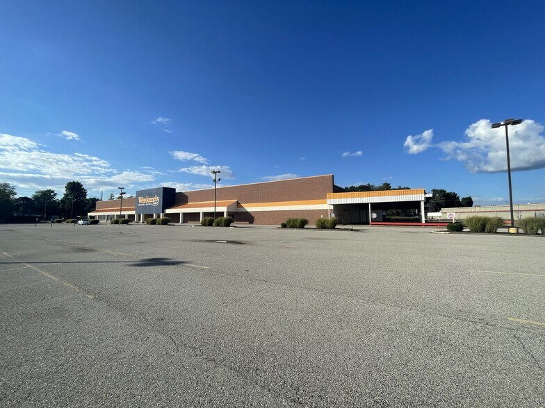 11333 Blake Dr, Bridgeton, MO à louer - Photo de l’immeuble – Image 2 sur 3