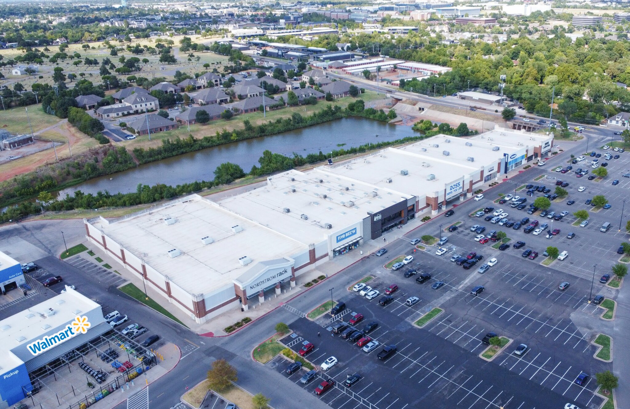 1700-1720 Belle Isle Blvd, Oklahoma City, OK à louer Photo de l’immeuble– Image 1 sur 6