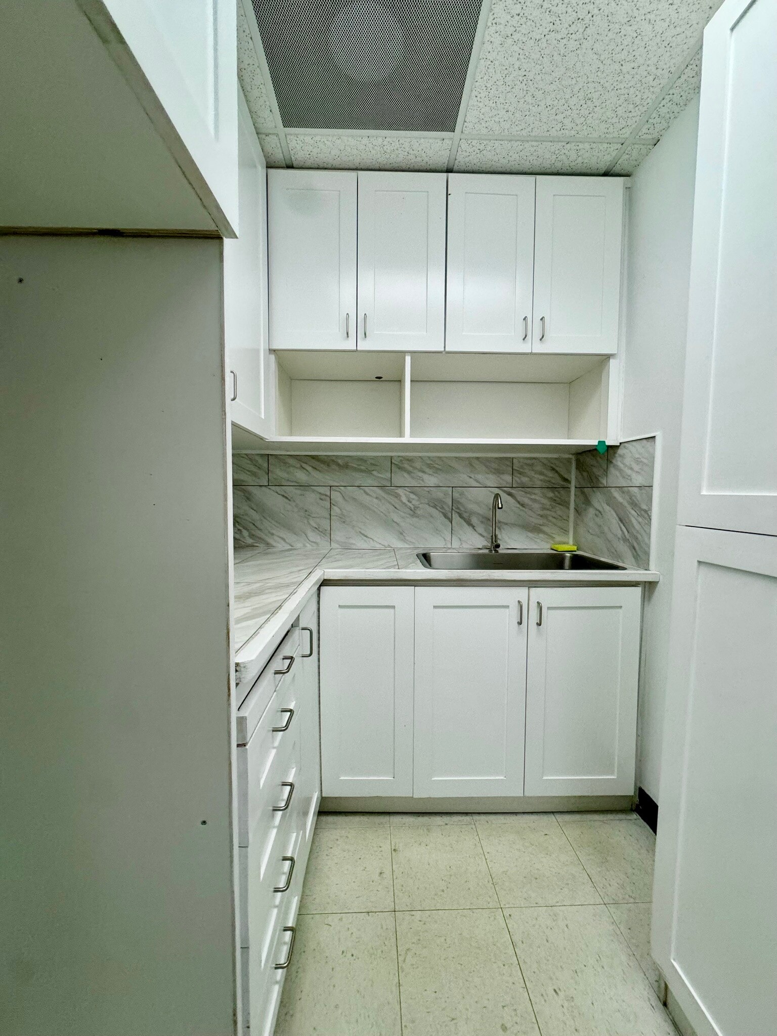 9050 Pines Blvd, Pembroke Pines, FL à louer Photo intérieure– Image 1 sur 22