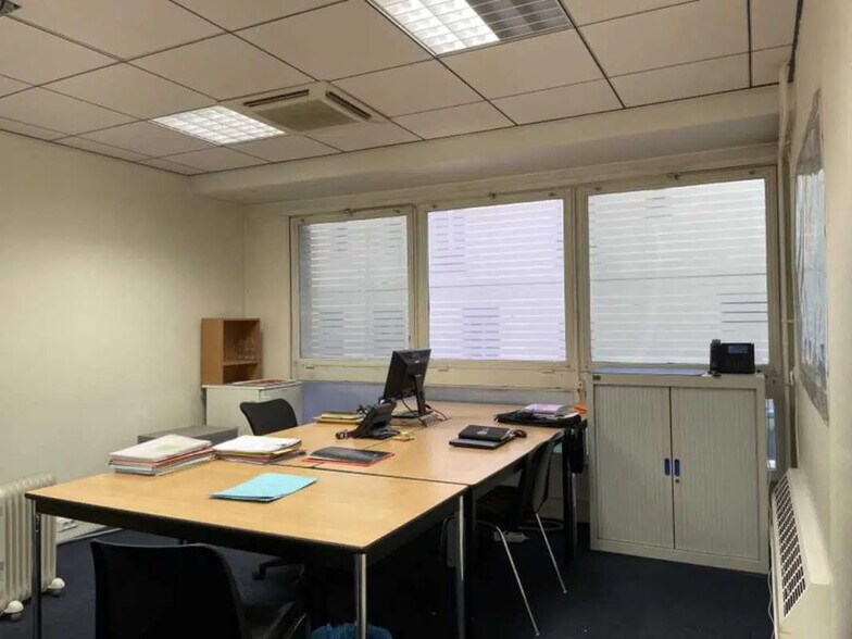 Bureau dans Paris à louer - Photo de l’immeuble – Image 3 sur 11