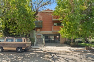Plus de détails pour 1734 E Erie St, Long Beach, CA - Logement à vendre