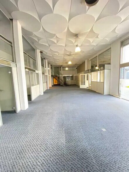 Bureau dans Le Havre à vendre - Photo de l’immeuble – Image 2 sur 7