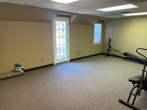 3920 Maccorkle Ave SE, Charleston, WV à louer Photo intérieure– Image 1 sur 14