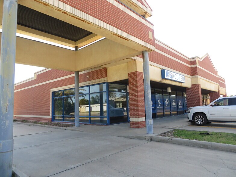 1205-1211 W Austin St, Port Lavaca, TX à vendre - Photo de l’immeuble – Image 2 sur 32