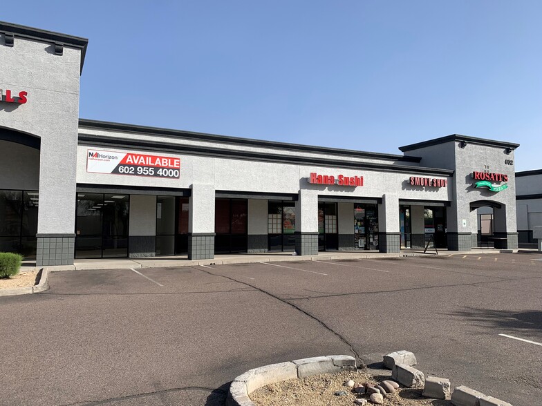 602 W Union Hills Dr, Phoenix, AZ à louer - Photo de l’immeuble – Image 3 sur 5