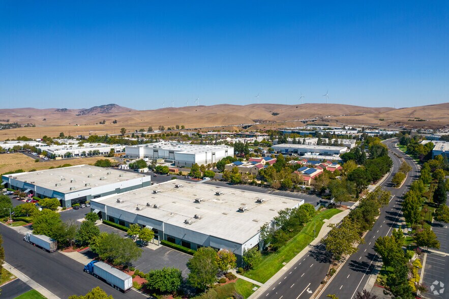 151 Lawrence Dr, Livermore, CA à louer - Aérien – Image 2 sur 5