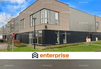 Plus de détails pour Local d'activités à louer