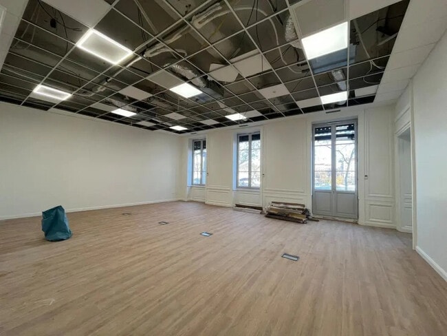 Plus de détails pour 3 Quai Jean Moulin, Lyon - Bureau à louer