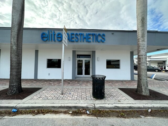 2662 Hollywood Blvd, Hollywood, FL à louer - Photo de l’immeuble – Image 3 sur 6