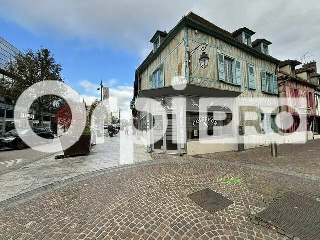 Plus de détails pour Local d’activités à vendre