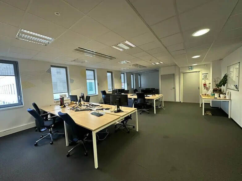 Bureau dans Strasbourg à louer - Photo intérieure – Image 2 sur 6