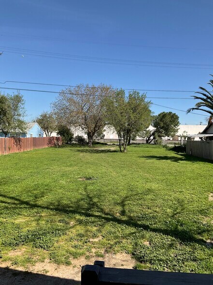 1187 4th Ave, Corning, CA à vendre - Photo de l’immeuble – Image 3 sur 5