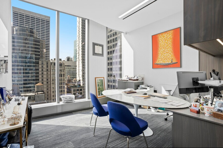 50 W 47th St, New York, NY à vendre - Photo intérieure – Image 3 sur 9
