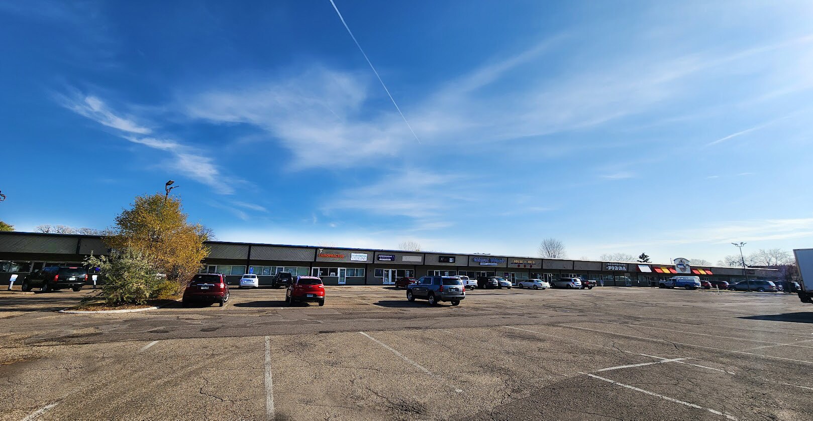 6800-6842 N Humboldt Ave, Brooklyn Center, MN à louer Photo principale– Image 1 sur 8