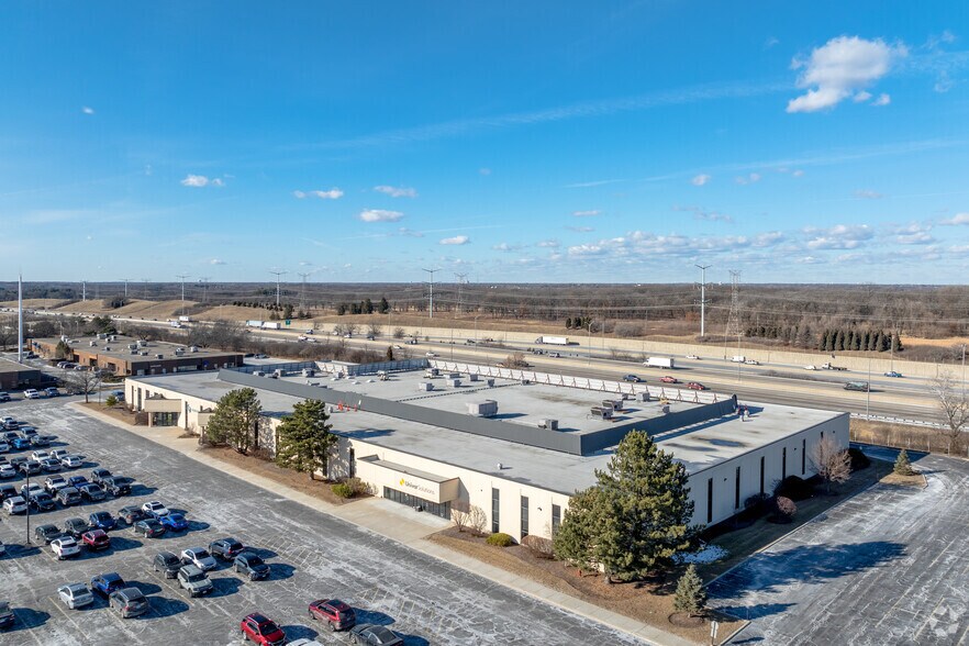 2500 Warrenville Rd, Downers Grove, IL à louer - Photo de l’immeuble – Image 2 sur 5