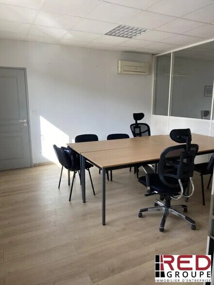 Bureau dans Gémenos à louer - Photo de l’immeuble – Image 2 sur 5