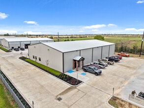 19286 Kickapoo Rd, Waller, TX à louer Photo de l’immeuble– Image 1 sur 1