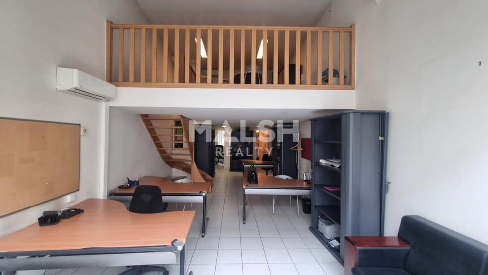 Immeuble residentiel dans Lyon à vendre - Photo intérieure – Image 2 sur 11