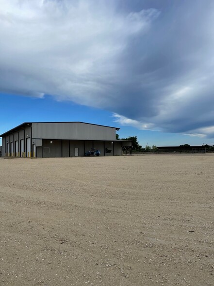 1105 County Road 235 Giddings, Giddings, TX à vendre - Photo de l’immeuble – Image 3 sur 11