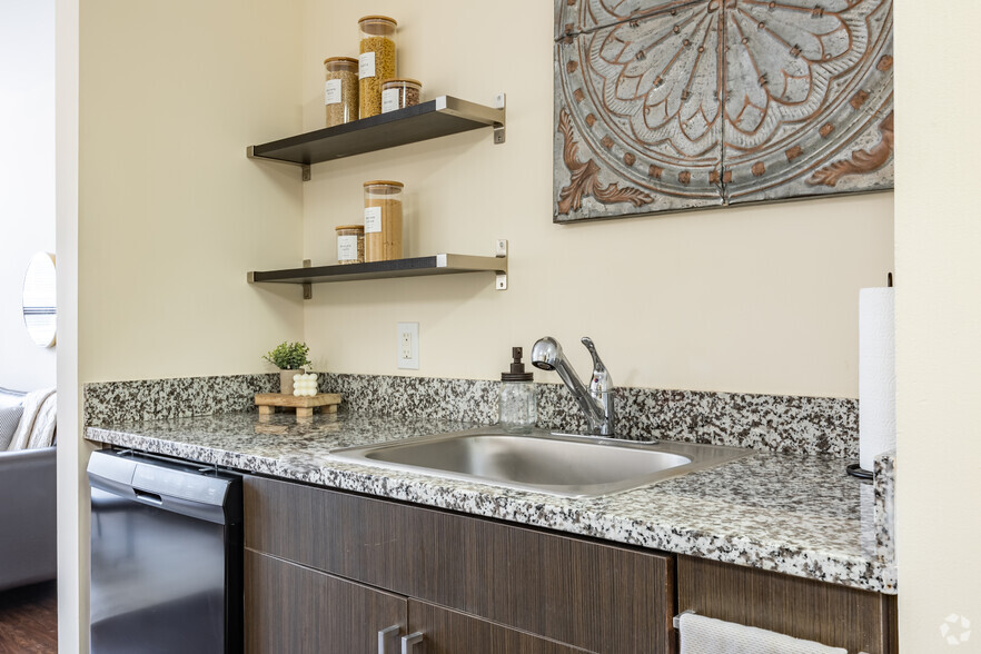112 Courtland St NE, Atlanta, GA à louer - Photo intérieure – Image 3 sur 30