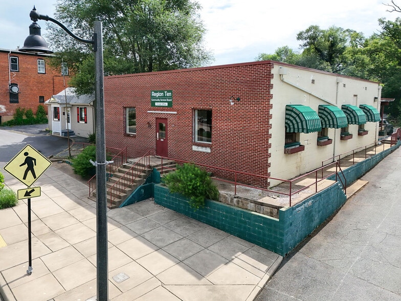 Crozet Ave portefeuille de 2 biens à vendre sur LoopNet.fr - Photo de l’immeuble – Image 3 sur 24