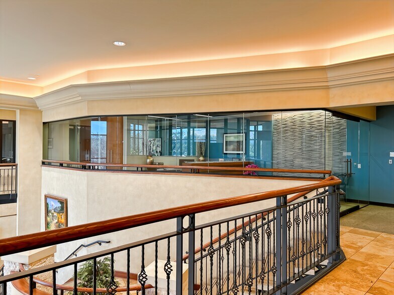 18756 stone oak Pky, San Antonio, TX à louer - Photo de l’immeuble – Image 2 sur 21