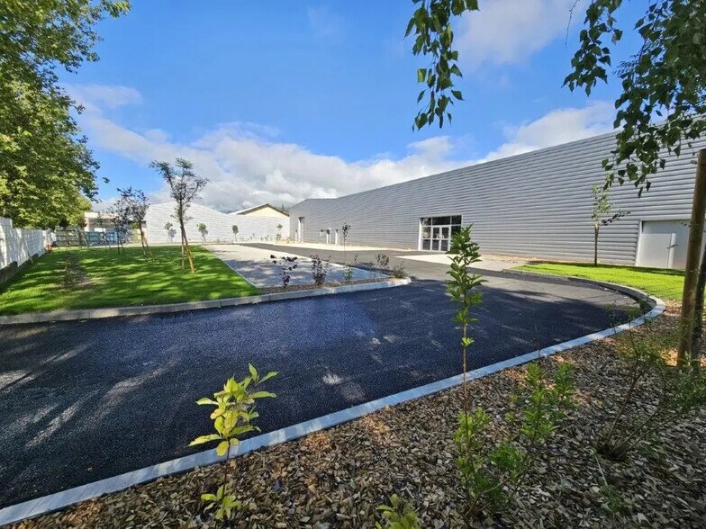 Local commercial dans Gap à louer - Photo de l’immeuble – Image 3 sur 3