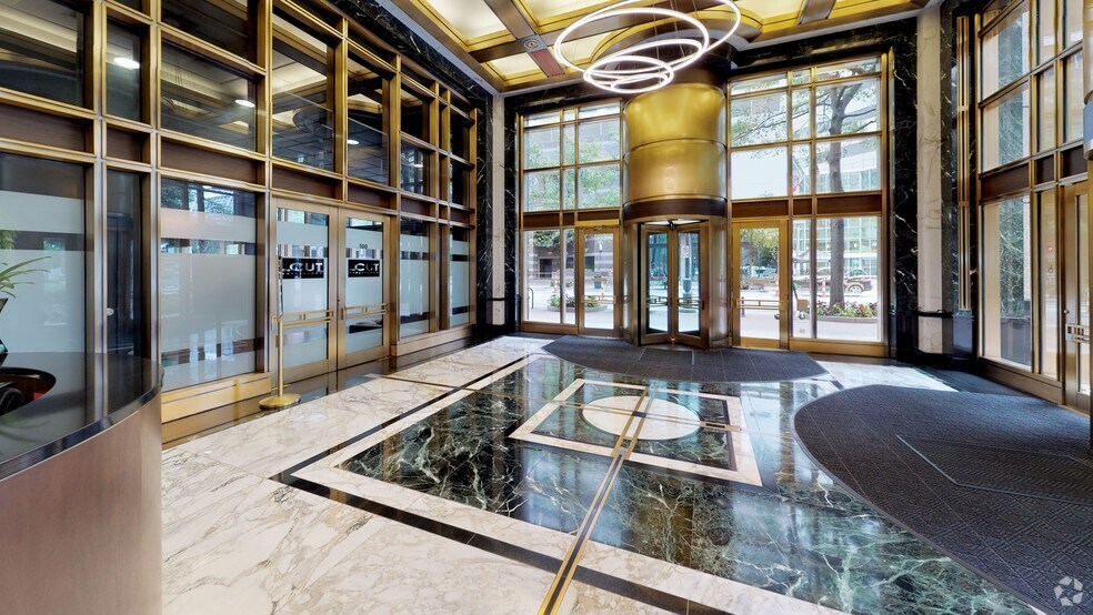 121 W Trade St, Charlotte, NC à louer - Numérisation 3D Matterport – Image 3 sur 18