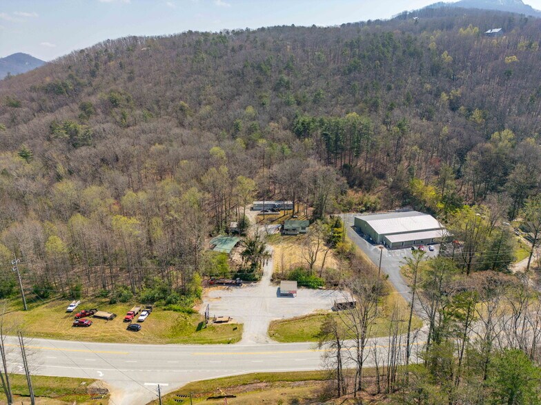 70 Bake Shop Ln, Cleveland, GA à vendre - Photo principale – Image 1 sur 72