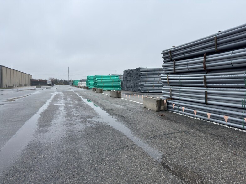 6702 Enterprise Dr, Louisville, KY à louer - Photo de l’immeuble – Image 3 sur 5