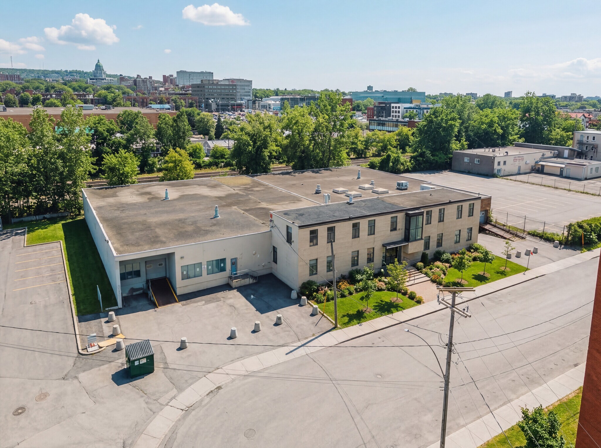 3540-3550 Frobisher St, Montréal, QC à vendre Photo principale– Image 1 sur 7